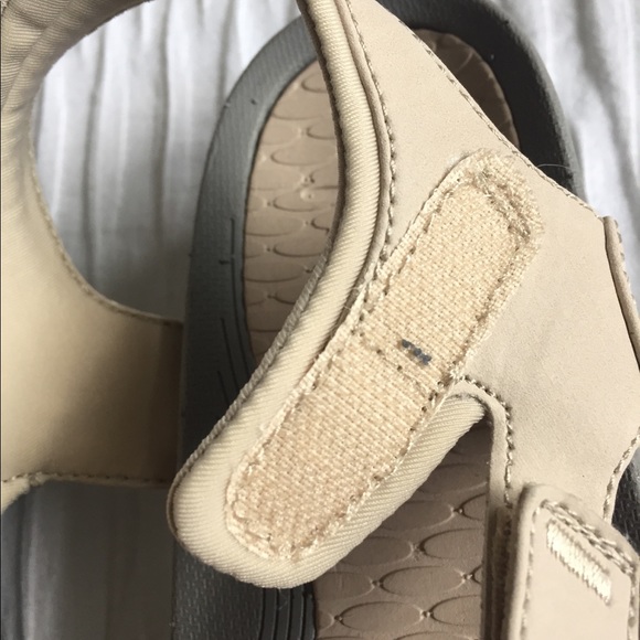 BRAND NEW YUU Sandals with tags - Picture 5 of 5